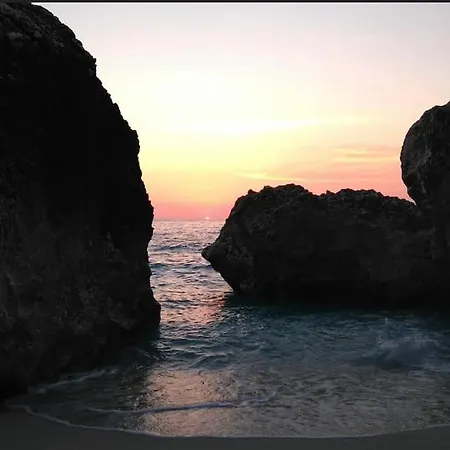 Naiada - 3 Bedrooms In Center Apartmán Lefkáda